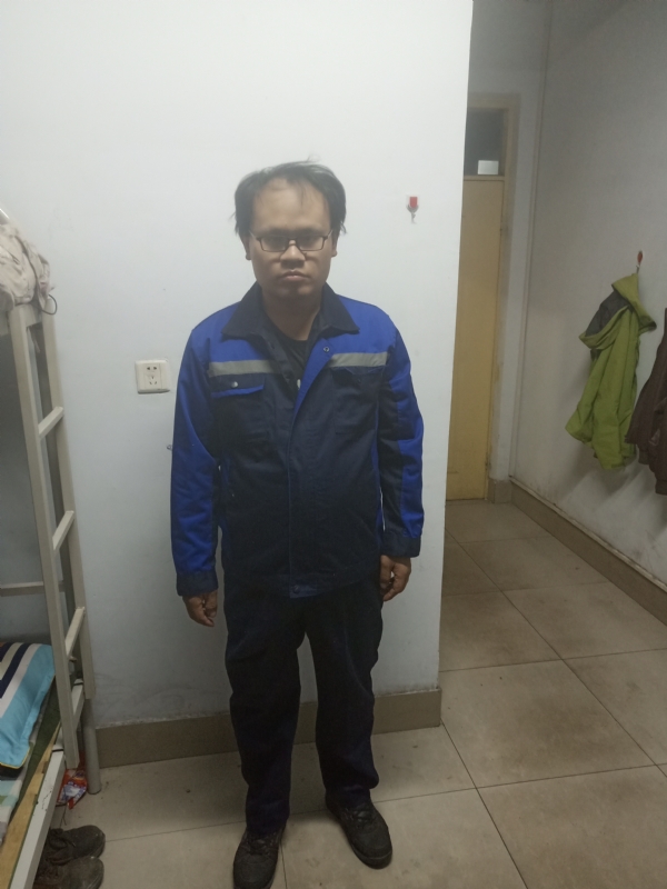 黄俊的第一张照片--泰州相亲服务中心