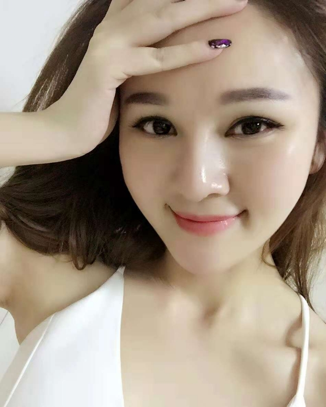 欣颖的第一张照片--泰州相亲服务中心