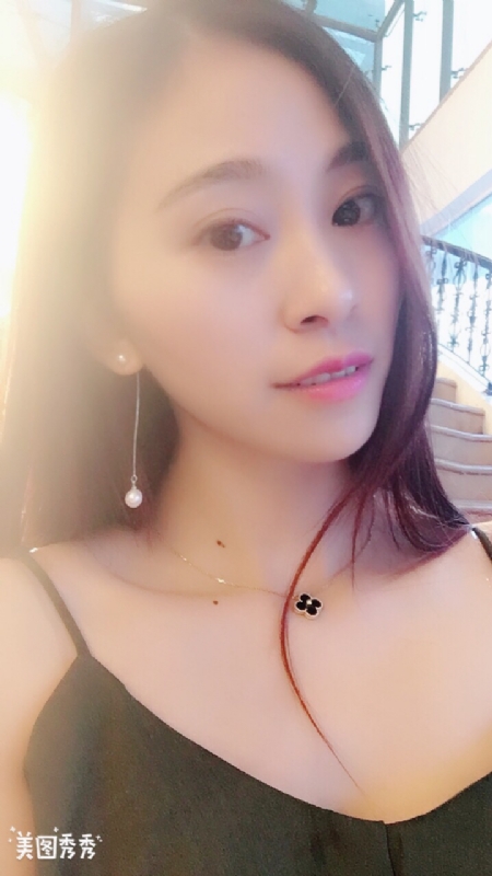 隨風的云的第一张照片--泰州相亲服务中心