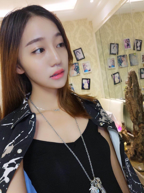 凉兮的第一张照片--泰州相亲服务中心