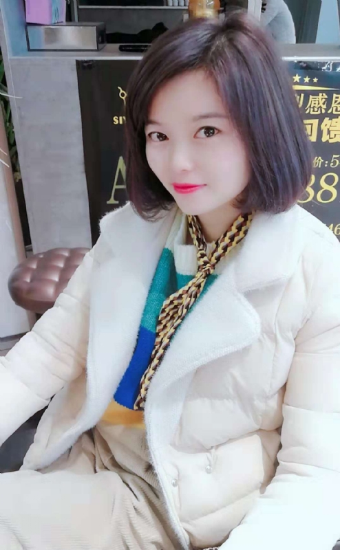 认真的雪的第一张照片--泰州相亲服务中心