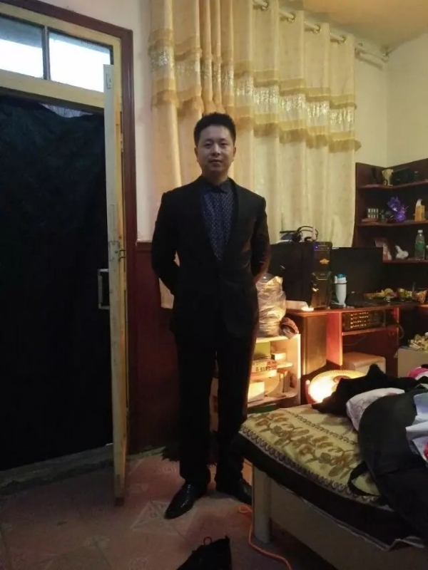 亮亮的第一张照片--泰州相亲服务中心