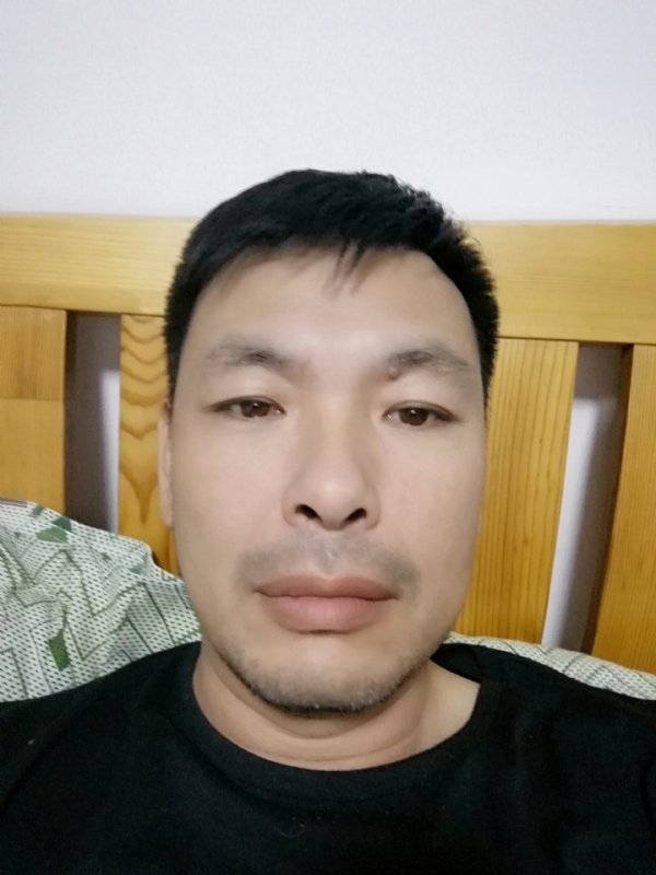 不爱当牛的第一张照片--泰州相亲服务中心