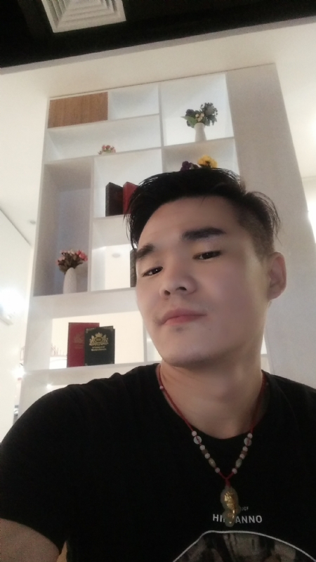 涵博随缘的第一张照片--泰州相亲服务中心