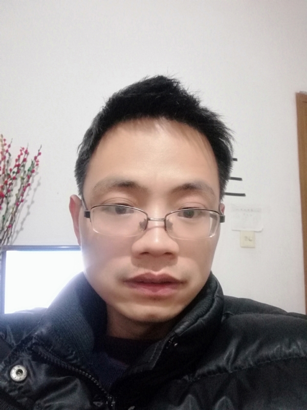 明月天涯的第一张照片--泰州相亲服务中心