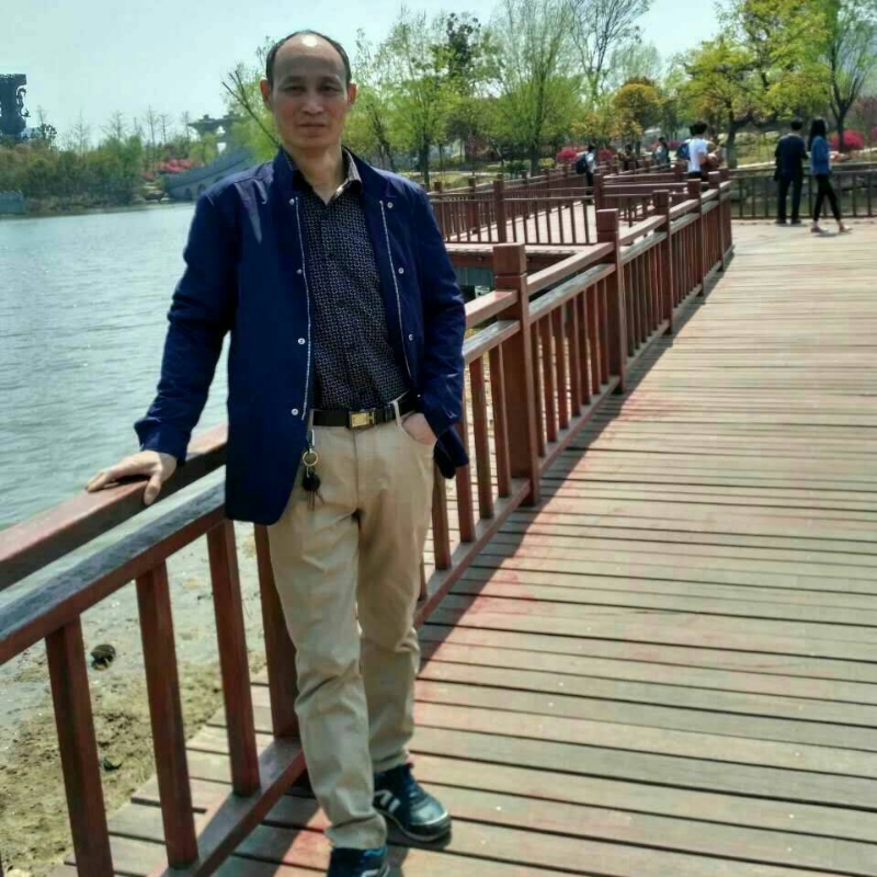 大随帅哥的第一张照片--泰州相亲服务中心