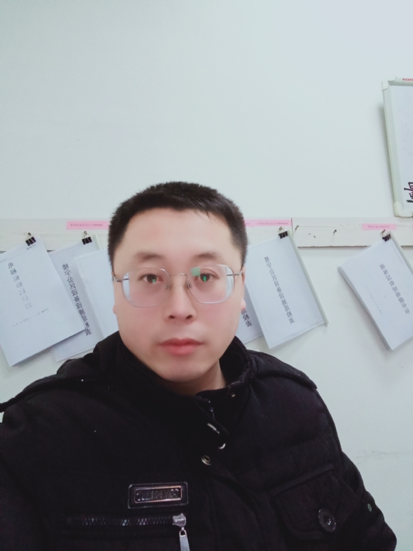 一头猪的第一张照片--泰州相亲服务中心