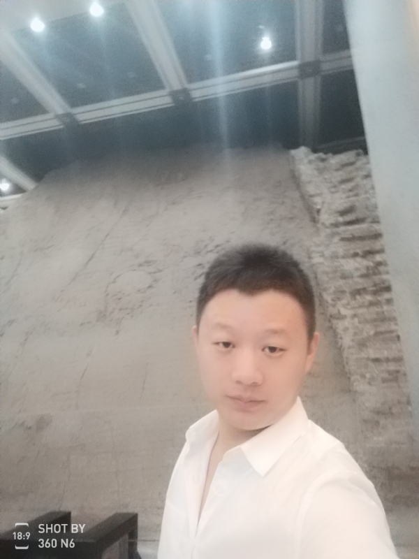 龚某人的第一张照片--泰州相亲服务中心