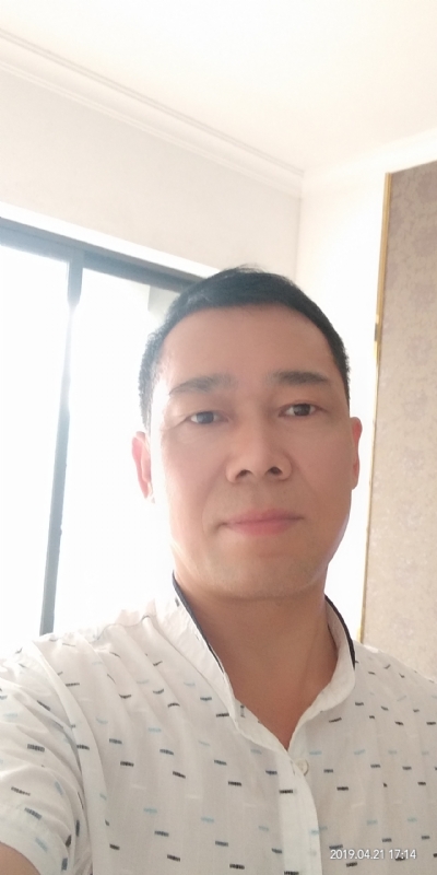 朝望大海的第一张照片--泰州相亲服务中心