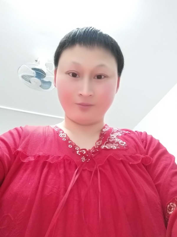 彩虹姐姐永不言弃的第一张照片--泰州相亲服务中心