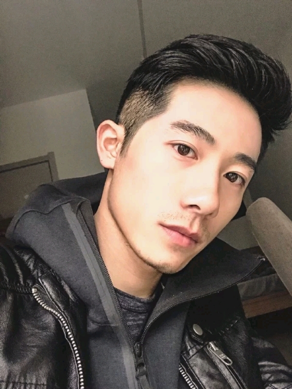 心若磐石的第一张照片--泰州相亲服务中心