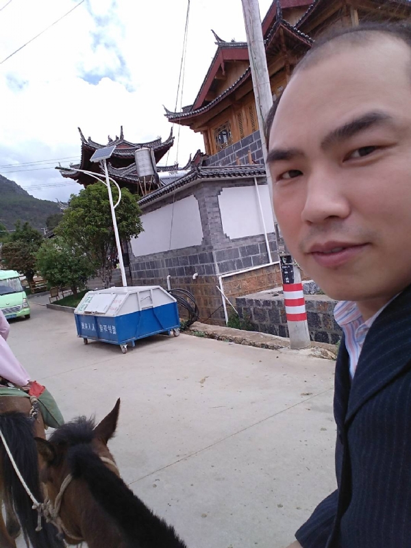当代军人的第一张照片--泰州相亲服务中心