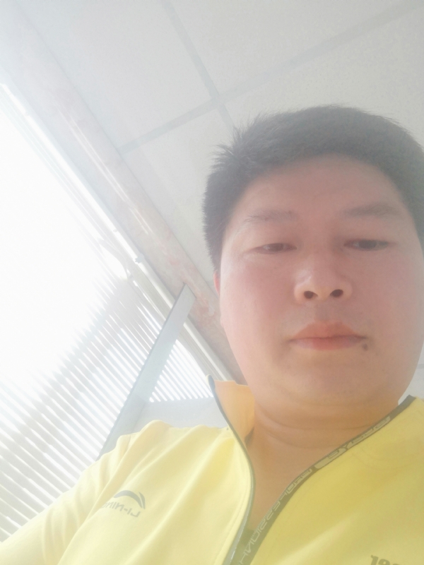 山男的第一张照片--泰州相亲服务中心