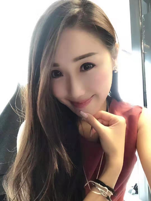 彩蝶的第一张照片--泰州相亲服务中心