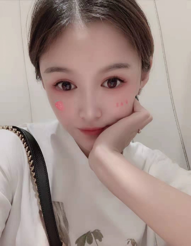 fei菲儿的第一张照片--泰州相亲服务中心