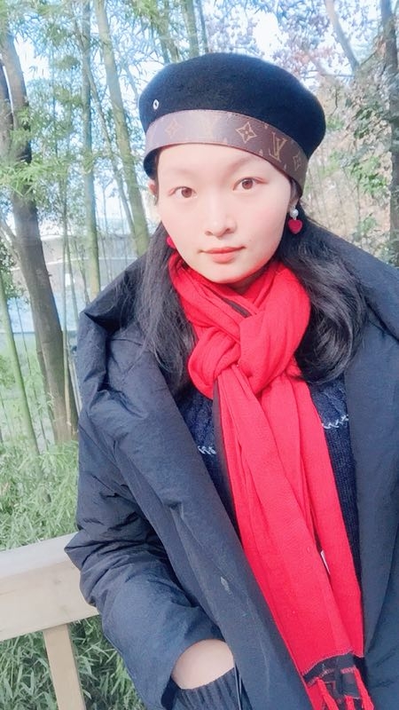 风中百合的第一张照片--泰州相亲服务中心