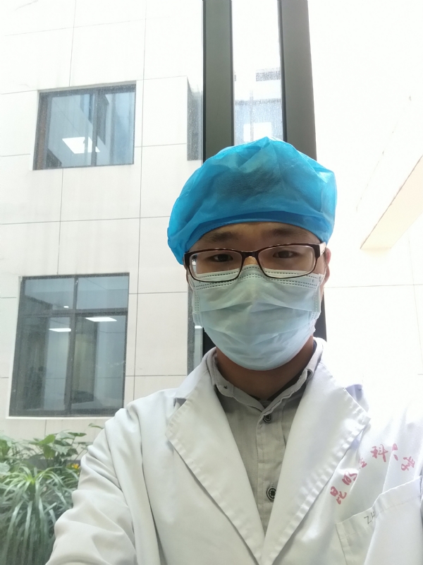 口腔小医生的第一张照片--泰州相亲服务中心