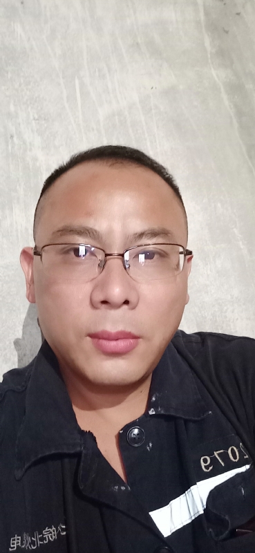 知足常乐的第一张照片--泰州相亲服务中心