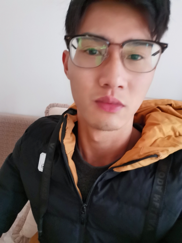 信念坚定始终如一的第一张照片--泰州相亲服务中心
