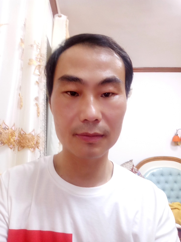 光明的第一张照片--泰州相亲服务中心
