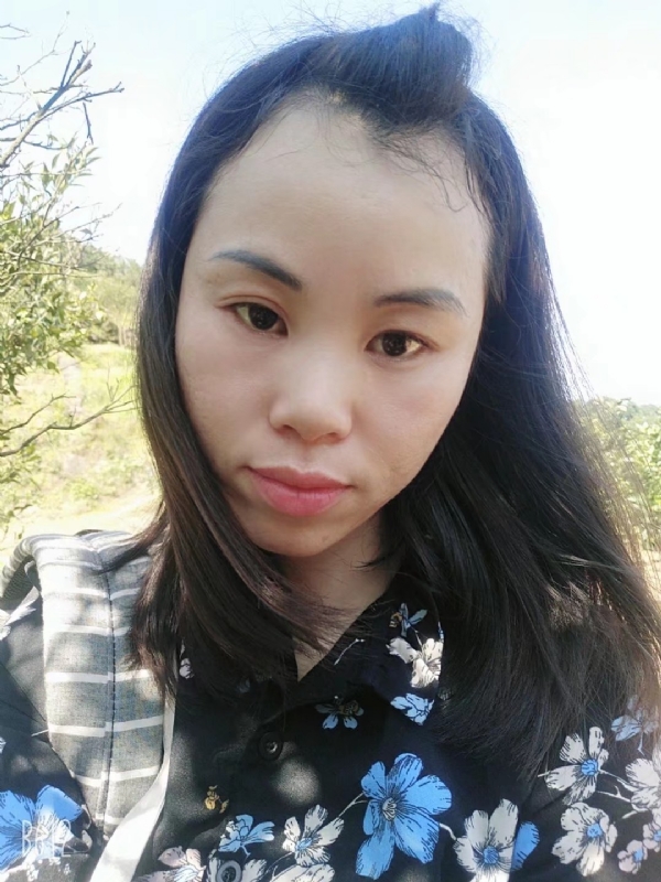 英英的第一张照片--泰州相亲服务中心