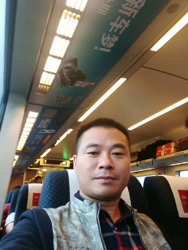 等爱的人的第一张照片--泰州相亲服务中心