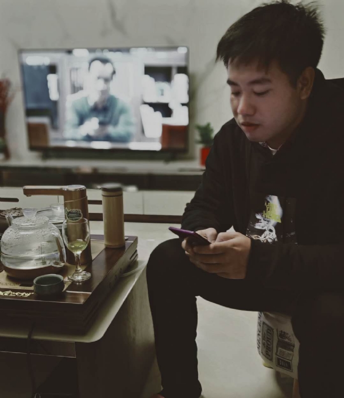 嗯今年能脱单吗的第一张照片--泰州相亲服务中心