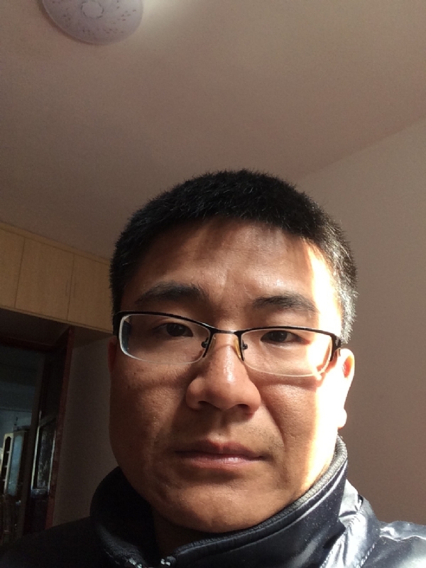 余浩浩的第一张照片--泰州相亲服务中心