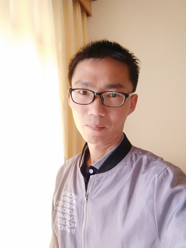 平凡的风的第二张照片--泰州相亲服务中心