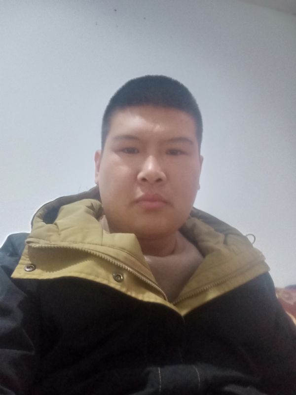 小辉辉2020的第一张照片--泰州相亲服务中心