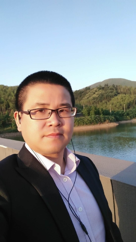顾律师的第三张照片--泰州相亲服务中心