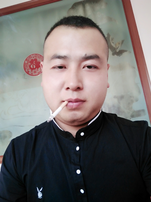 贰爺的第一张照片--泰州相亲服务中心