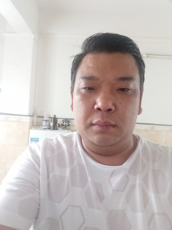 帅帅的第一张照片--泰州相亲服务中心