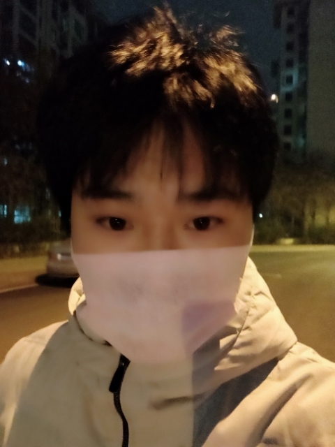 偏丶执的第一张照片--泰州相亲服务中心
