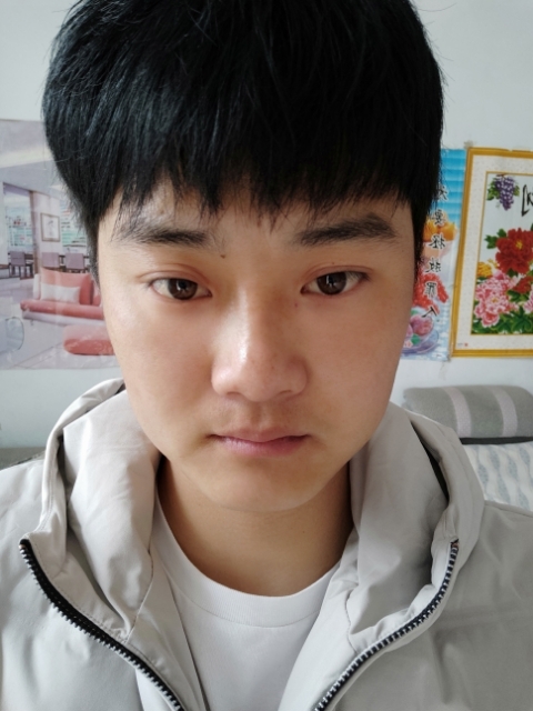 偏丶执的第二张照片--泰州相亲服务中心