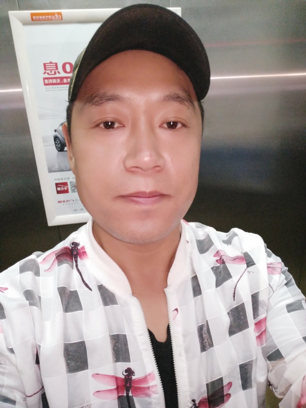 hainy的第一张照片--泰州相亲服务中心