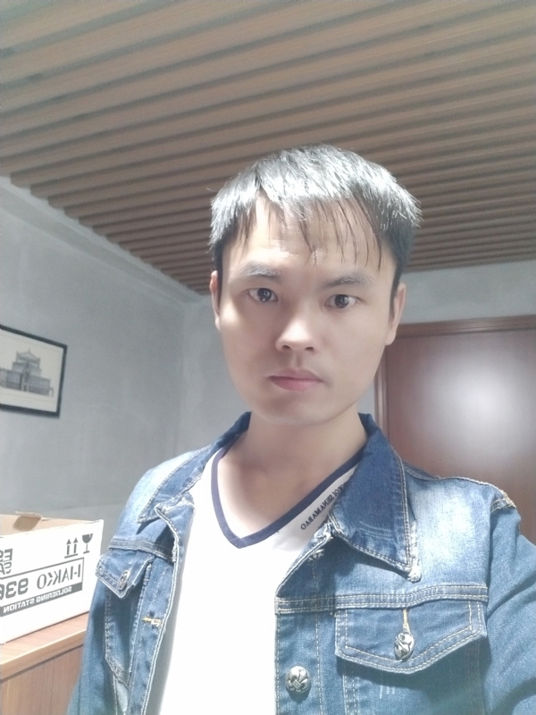 阿信的第一张照片--泰州相亲服务中心
