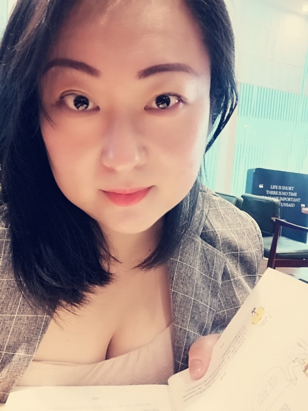 铃瑶的第二张照片--泰州相亲服务中心