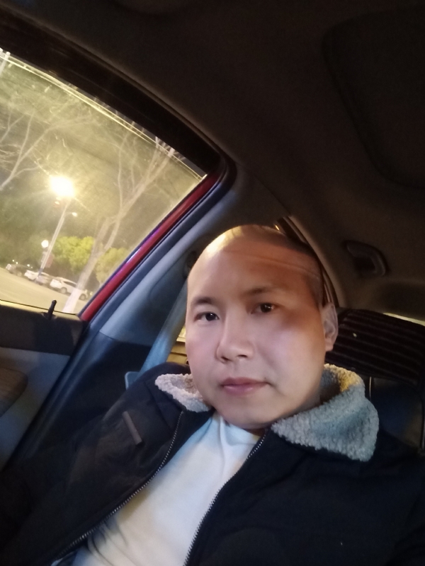 平平淡淡的第一张照片--泰州相亲服务中心