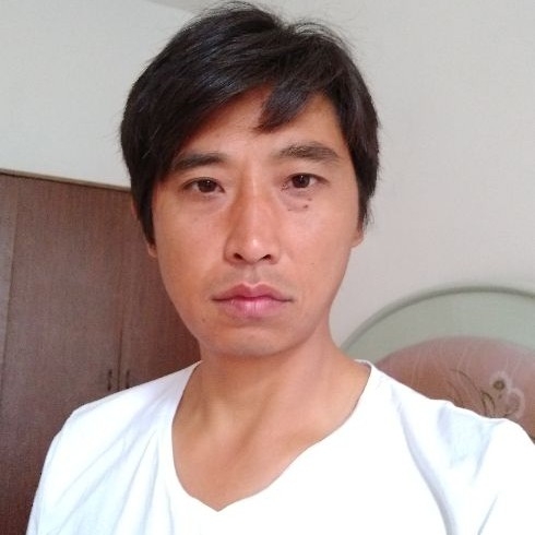 莞尔一笑的第一张照片--泰州相亲服务中心