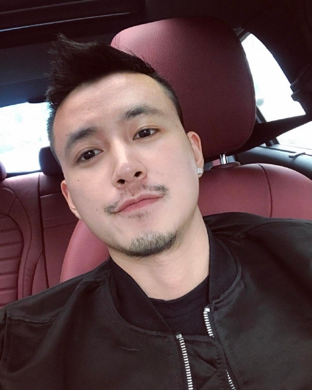 隆刘的第二张照片--泰州相亲服务中心