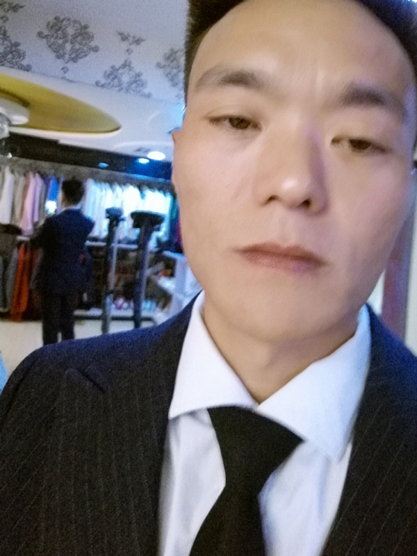 醉酒的蝴蝶的第二张照片--泰州相亲服务中心