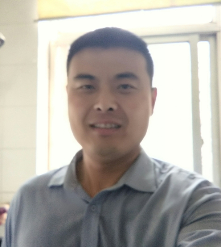 李伟的第一张照片--泰州相亲服务中心