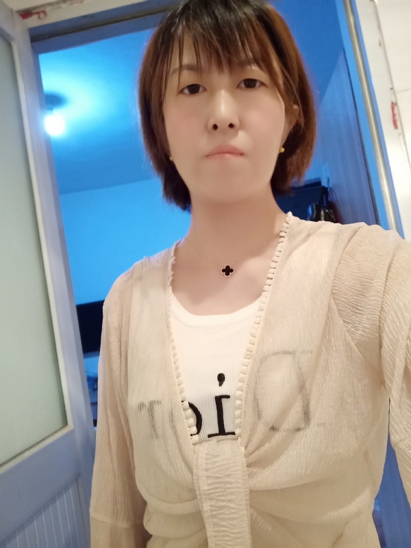 芬儿的第四张照片--泰州相亲服务中心