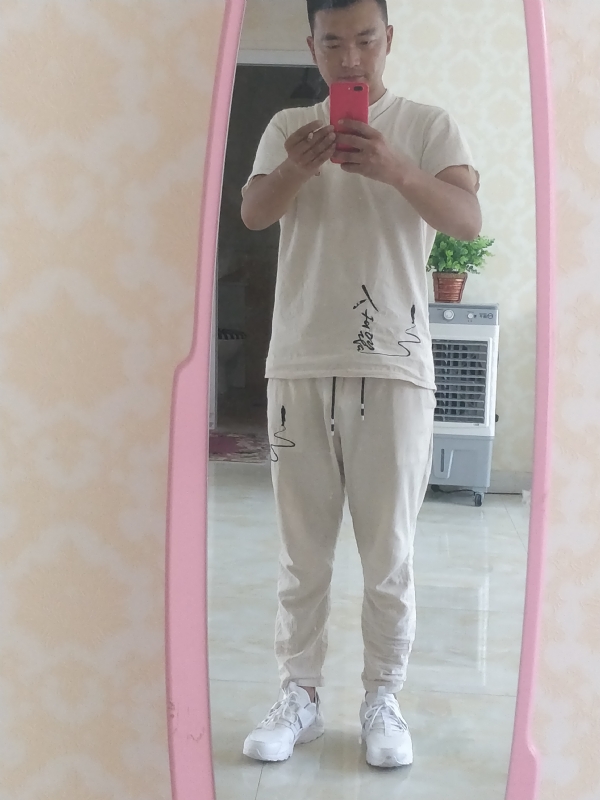 一天一根烟的第一张照片--泰州相亲服务中心
