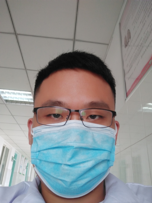 风轻云淡的第一张照片--泰州相亲服务中心
