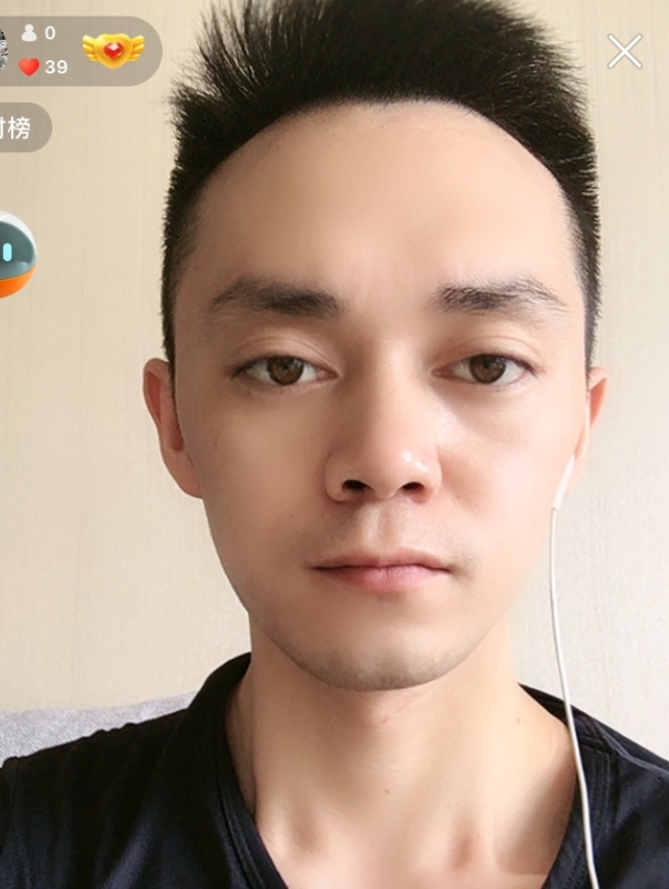 游爽的第一张照片--泰州相亲服务中心