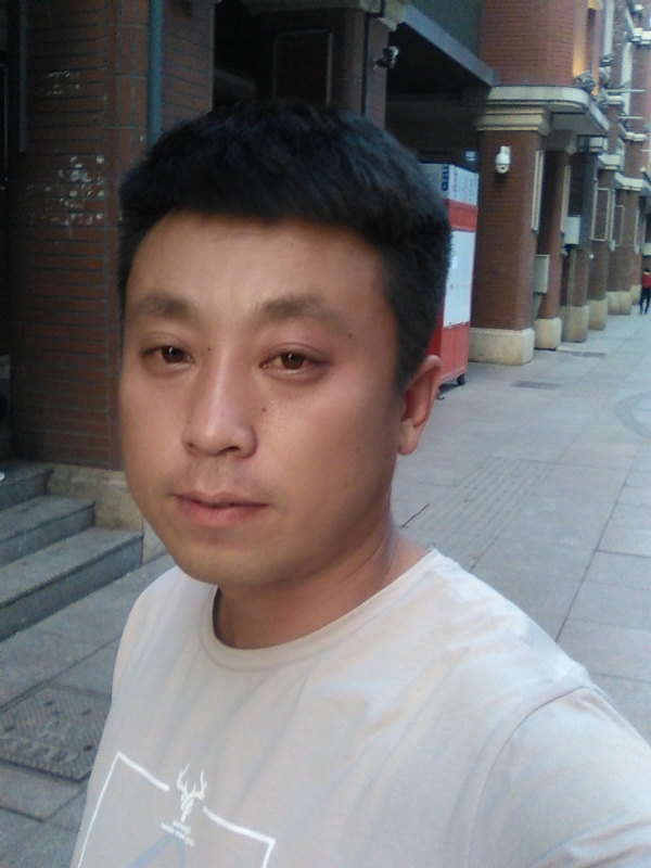 冰冷的心的第一张照片--泰州相亲服务中心