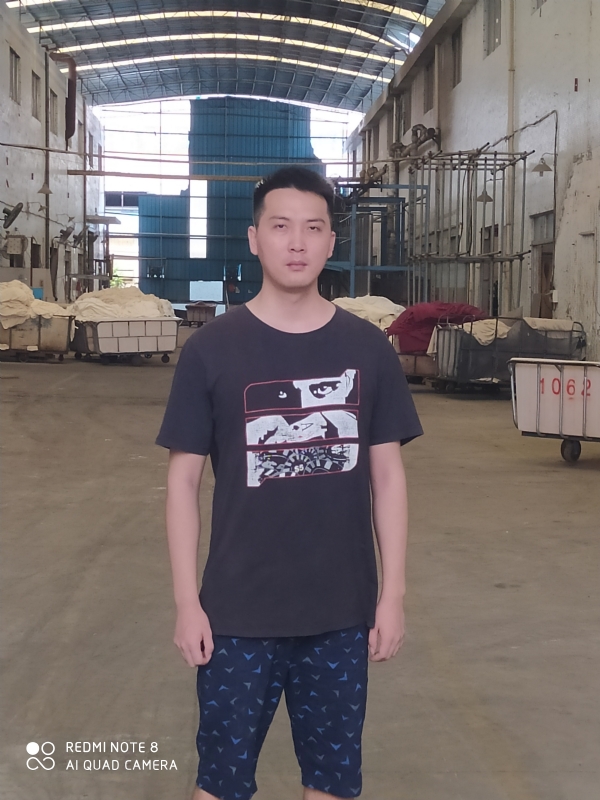 六月雨的第一张照片--泰州相亲服务中心