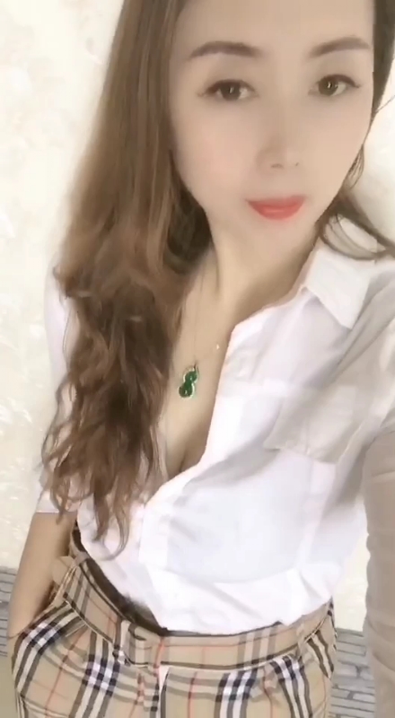 雨蝶的第一张照片--泰州相亲服务中心